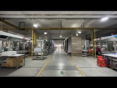 벽은 가스 보일러를 매달았습니다